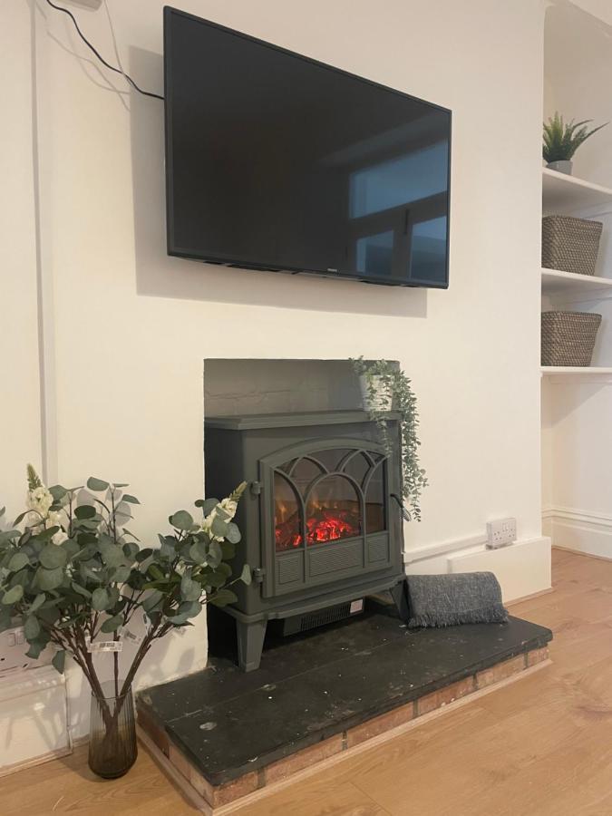 טנבי Heathcliff - 5 Bedroom House In Town Centre מראה חיצוני תמונה