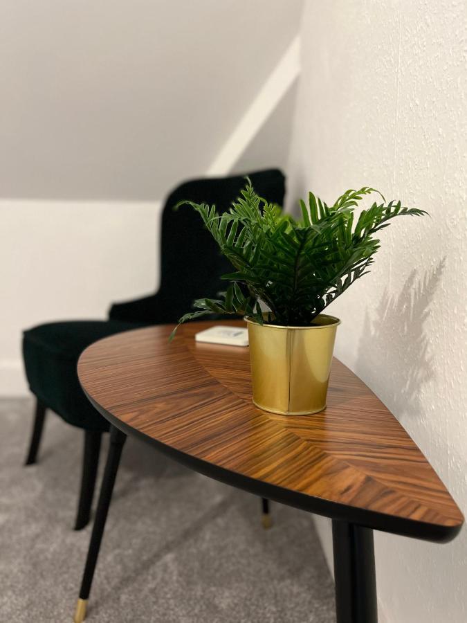 טנבי Heathcliff - 5 Bedroom House In Town Centre מראה חיצוני תמונה